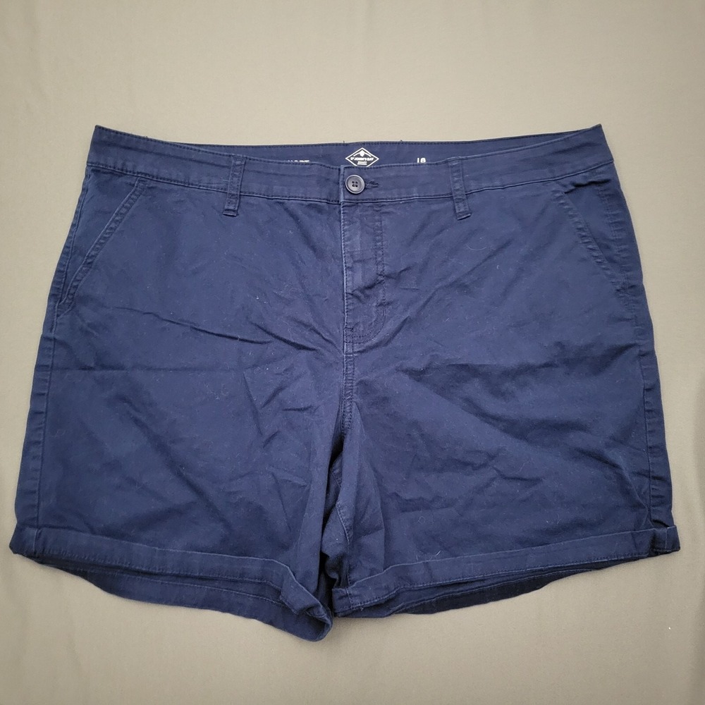 St Johns Bay Womens Navy Blue Cuffed Chino Shorts Sz 18 Stretch Mid Rise Cotton